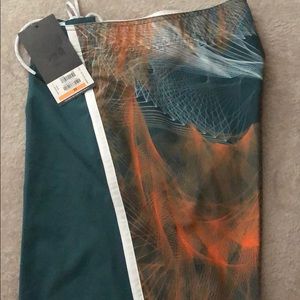 Oakley board short size 33